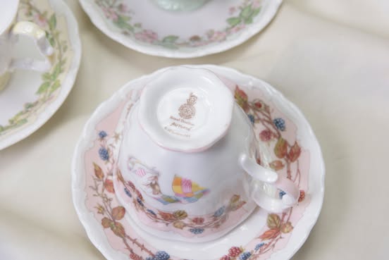 イギリス 1980年代 磁器 Royal Doulton ロイヤル ドルトン