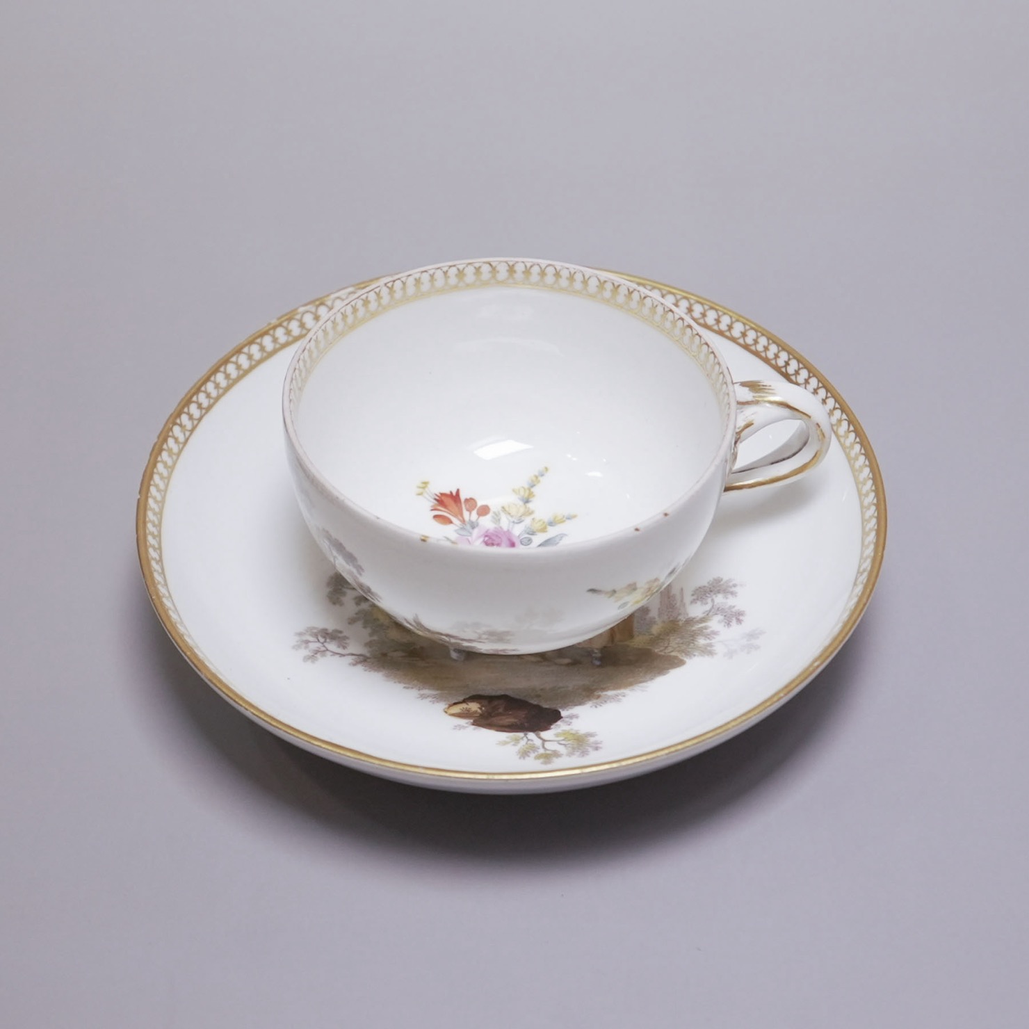 売れ筋アイテムラン 磁器 1880年代 ドイツ MEISSEN 人物紋カップ＆ソーサー マイセン 洋書